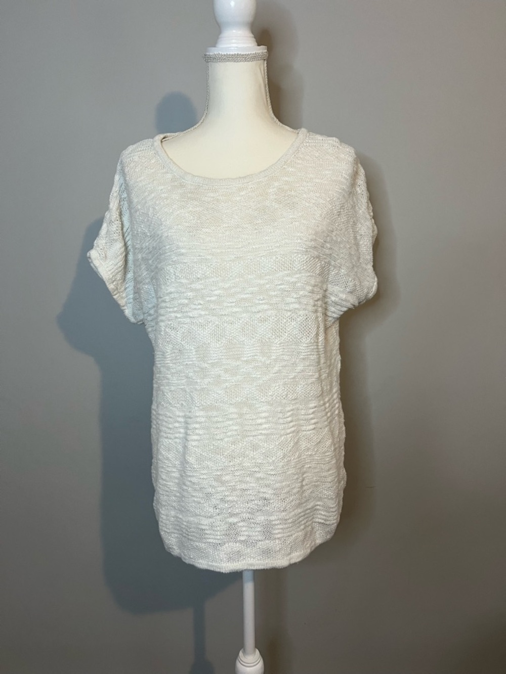 Cable & Gauge Cream Textured Short Sleeve Knit Tee Size XL (approximately)